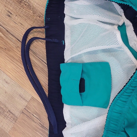 L.L.Bean Green Pull-on Nylon Swim Shorts w/ Netted Interior & Drawstring Waist - Picture 6 of 14